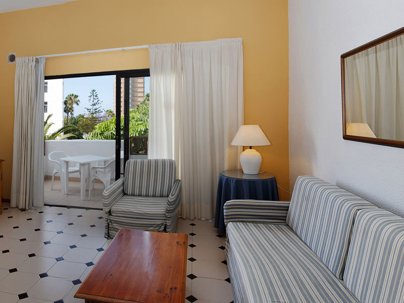 Apartamentos Hg Cristian Sur Los Cristianos  Kültér fotó