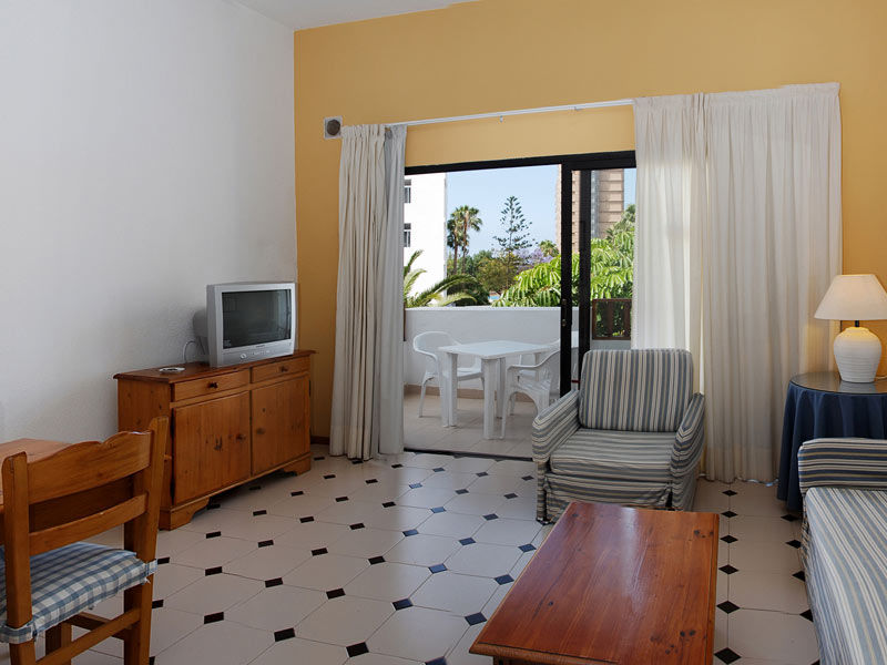 Apartamentos Hg Cristian Sur Los Cristianos  Kültér fotó